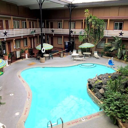 Budget Host Inn Arlington Exteriör bild