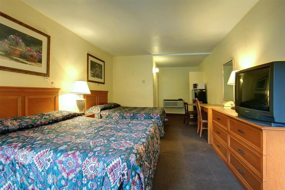 Budget Host Inn Arlington Rum bild